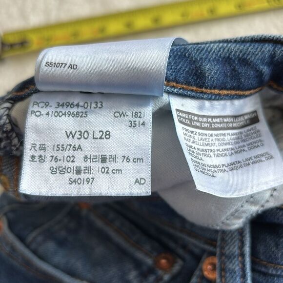 Levi’s Wedgie Straight button fly raw hem ankle dark wash, denim jeans size 30 - Picture 10 of 11